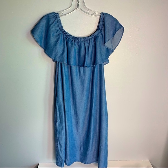 CHELSEA & THEODORE  DRESS - Picture 1 of 5